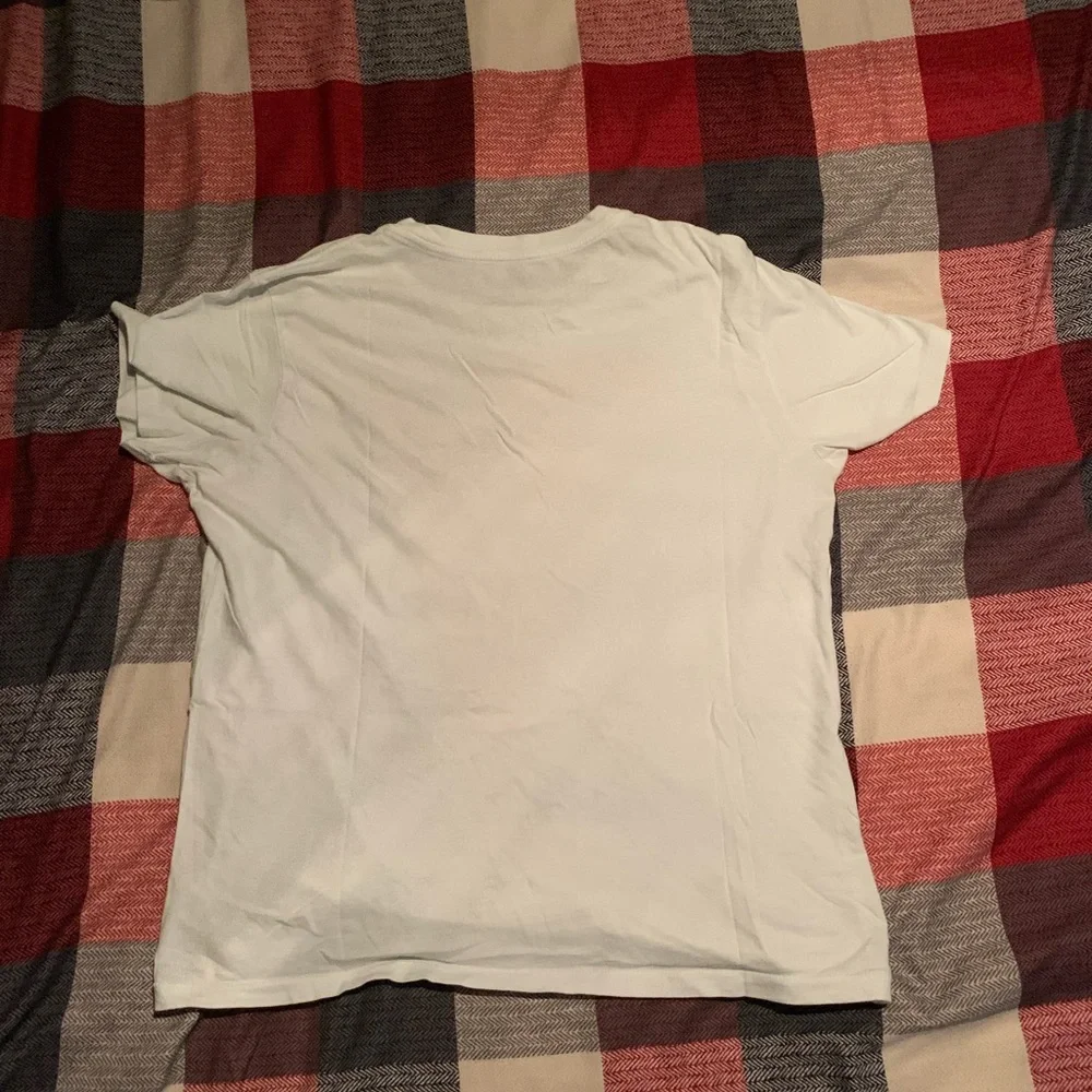 Medium Aeropostale Graphic T-Shirt - Picture 2 of 2